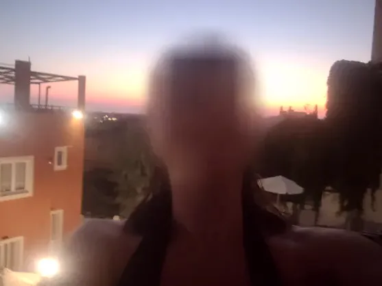 Anna, 38