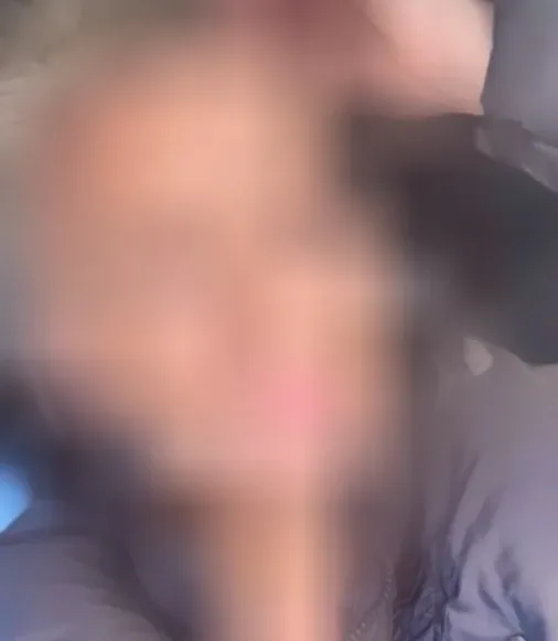 Büsra, 32