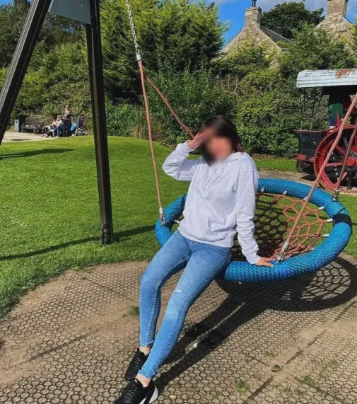 Fabienne, 37