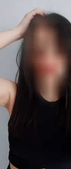 Fiona, 26