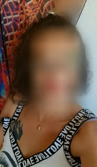 Katrin, 40