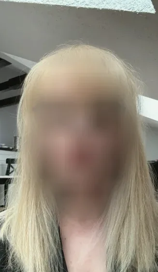 Kira, 27
