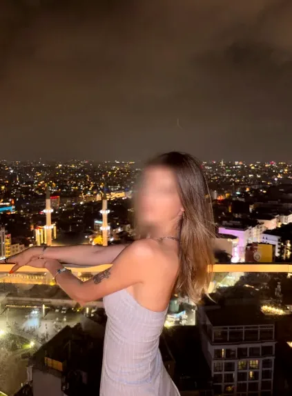 Klara, 27