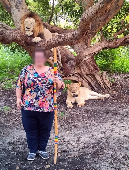 Larissa, 31