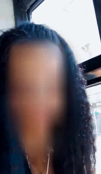 Larissa, 30