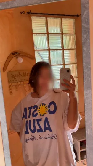 Lena, 21