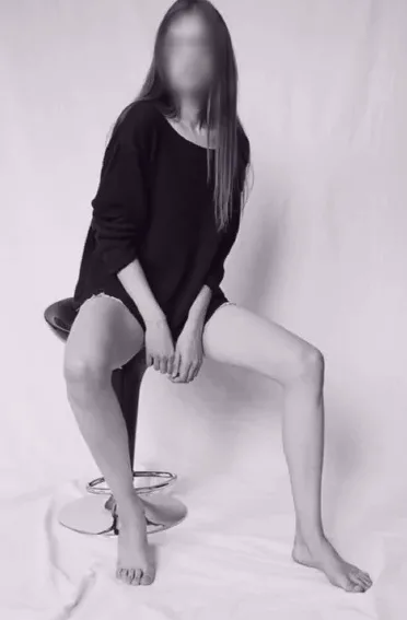 Lena, 28