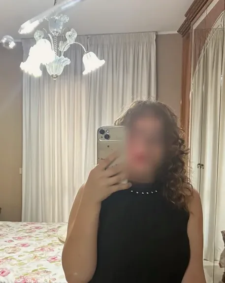 Rebecca, 21