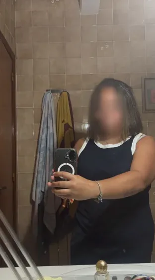 Romy, 22