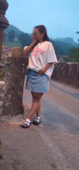 Sophia, 32