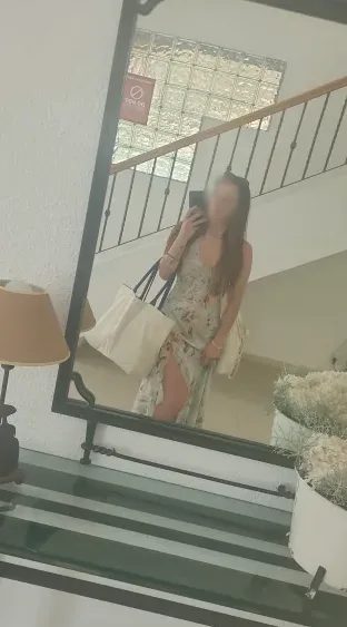 Sophie, 28